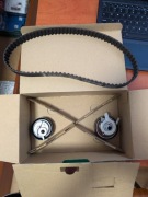 Rolki + pasek pompy paliwa 2.5 tdi R5 INA do Volkswagen Audi