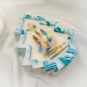 Świąteczny prezent z motywem przebudzenia / świeca sojowa w pudełku