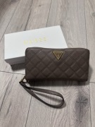 Portfel GUESS pikowany beżowy/brązowy