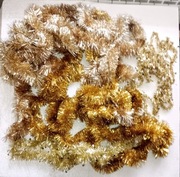 9 łańcuchów na choinkę w odcieniach złota 