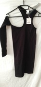 czarna sukienka marki ZARA z odkrytymi ramionami i jednym rękawem  r, M 