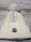 Czapka moncler biała