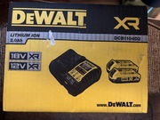 Dewalt XR ładowarka i 2 akumulatory 