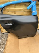 Nowe oryginalne tylne prawe drzwi KIA Sportage V 77004R2000