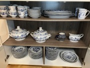 Porcelanowy zestaw obiadowo kawowy Książ