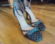 Sandały na obcasie czarne brązowe skóra Kazar 