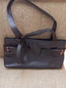 Skórzana torebka damska - czarna.