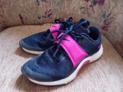 Buty treningowe Nike Renew In-Season TR 12 czarno-różowe