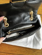 Torebka Pinko - idealna do wielu stylizacji 