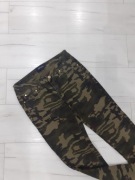 Spodnie jeans rurki moro