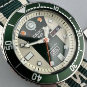 Zegarek Seiko 5 Honda Super Cub SRPJ49K1 automat JAK NOWY!!!