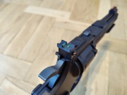 Crosman Vigilante szczerbinka i muszka światłowodowa