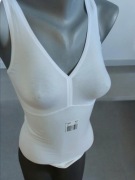 Markowa Nowa modelująca koszulka bluzka na szerokich ramiączkach biała 40/L