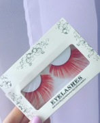 sztuczne rzęsy czerwone