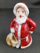 Porcelanowa figurka Miko