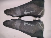 Korki do piłki noznej Nike