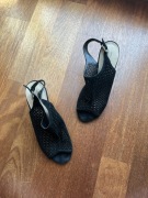 Czarne ażurowe zamszowe szpilki sandały 40