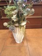 Wazon + piękne sztuczne kwiaty 