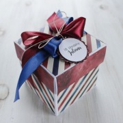 Box pudełko pamiątka osiemnastka urodziny kartka