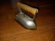 Żelazko podróżnicze typ P-1