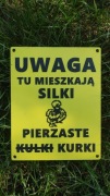 Tabliczka ostrzegawcza UWAGA SILKI kury