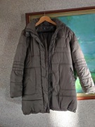 kurtka płaszcz ortalionowa z kapturem zasuwana szara pikowana z kieszeniami