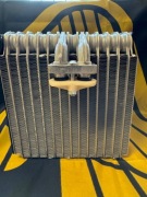 Parownik klimatyzacji Renault zamiennik DEV23001