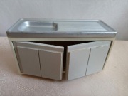 Stara drewniana szafka kuchenna ze zlewozmywakiem w skali 1:12 - Dollhouse