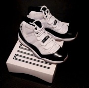 Air Jordan - 11 - "Concord" roz 43,0eu 9,5us 8,5uk 27,5cm 2011