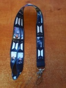 Smycz na klucze telefon BTS