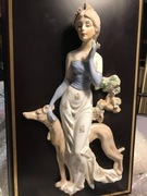 Płaskorzeźba PRL dama z chartem porcelana zssr Vintage 