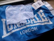 Nowe krótkie spodenki Lonsdale roz M