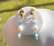 KOLCZYKI SZTYFTY NATURALNE PERŁY SŁODKOWODNE APATYT UNIKAT LEKKIE PUDEŁKO 