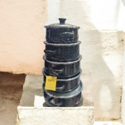 Czarne  garnki emaliowane 5 szt z pokrywkami do każdego rodzaju kuchenki