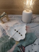 Podstawka podkładka tacka pod biżuterię gips ceramiczny prezent liść listek