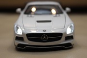 Model samochodu jak Mercedes SLS AMG 1:32 światło dźwięk 