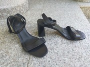 MASSIMO DUTTI nr 41 wygodne i eleganckie czarne sandały na słupku