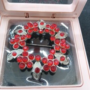 Broszka true vintage 