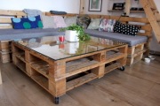 Stolik z palet, do salonu, ogrodu, kawiarni