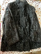 naturalne damskie czarne futro z karakuł stan bardzo dobry