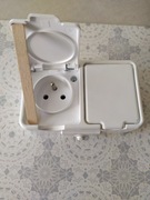 Gniazdo podwójne hermetyczne natynkowe z uziemieniem 