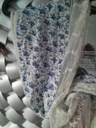 Wiosenny szal, apaszka, chusta z koronką