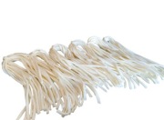 Korbacze sznurki nitki białe wiazka.500g 