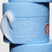 First Aid Beauty – Nawilżający Żelowy Krem do Twarzy z ceramidami 52 ml
