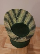 Fotel do pokoju z pojemnikiem.