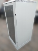 Szafa rack 60x60x120 cm, przeszklona, 600x600x1200