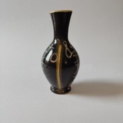 Wazonik ceramiczny czarny , złote zdobienia - lata 60