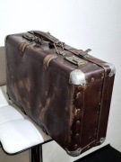 Walizka retro zabytkowa kłódka Komar