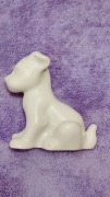 Porcelanowa stara figurka biały pies Połonne 