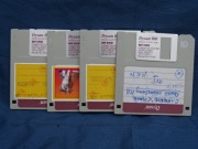 Dyskietki 3,5" 2HD 1,44 MB DYSAN 100 używane kolor szary 4 szt.